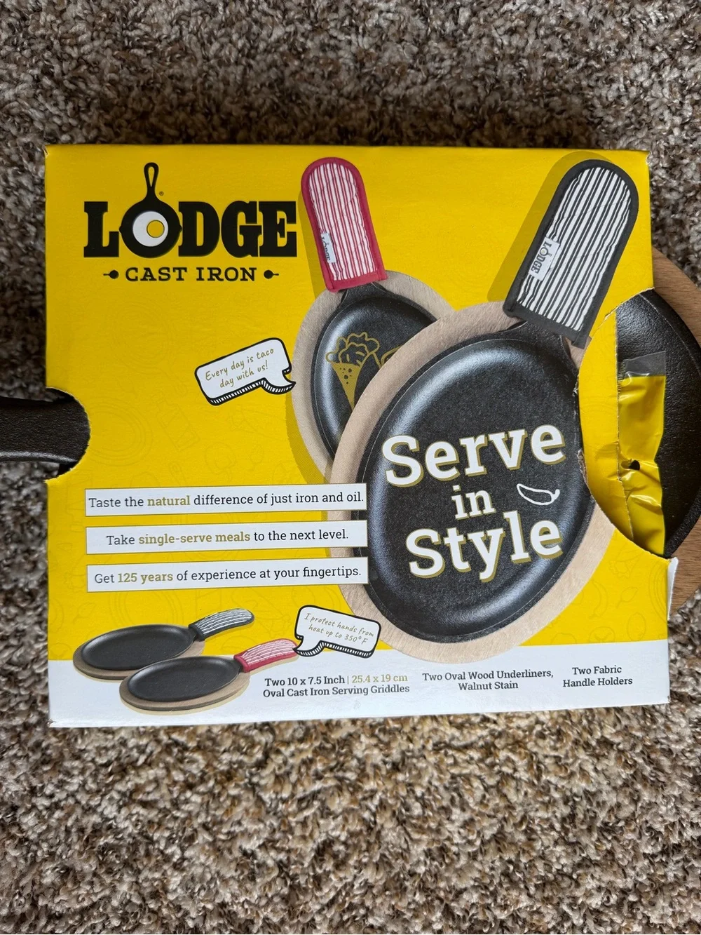 Seasoned Lodge Cast Iron Serve in Style Set Brand New